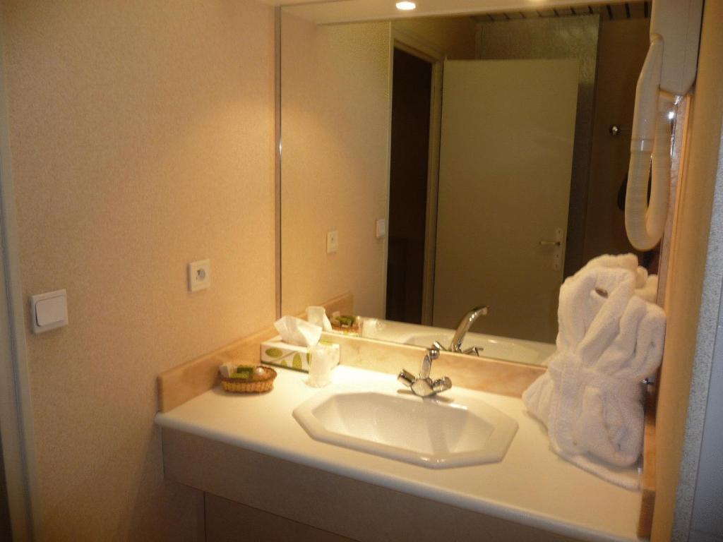 La Poste Hotel Vitry-le-François Quarto foto